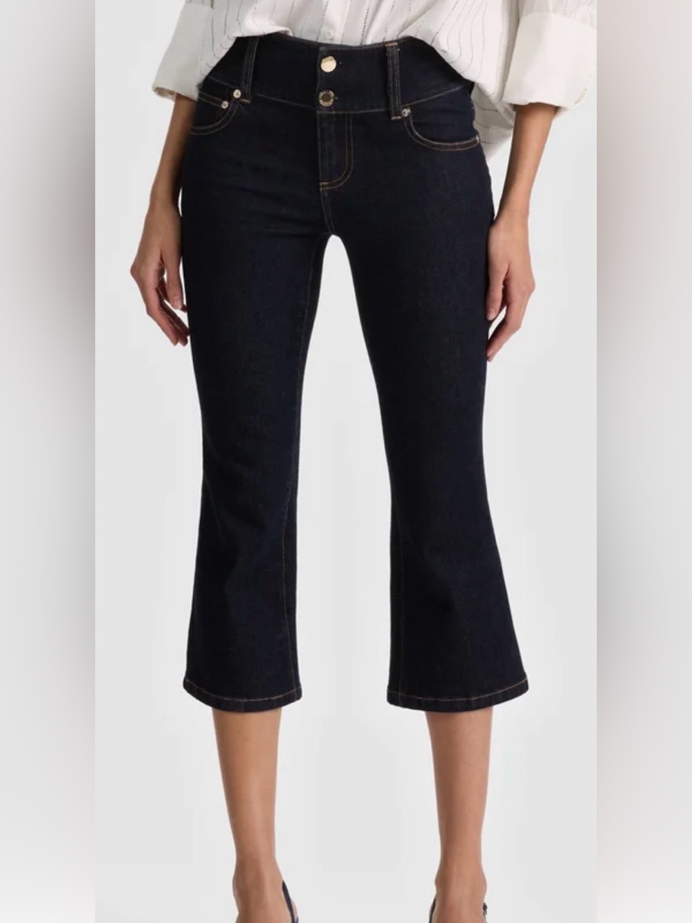Alice & Olivia  Jai Capri Women's Jeans in Dark Indigo